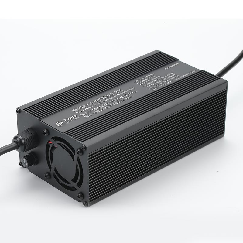 掃地機充電器 800W